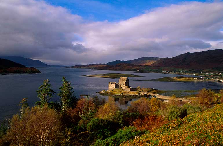 Distant Eilean Donan Castle